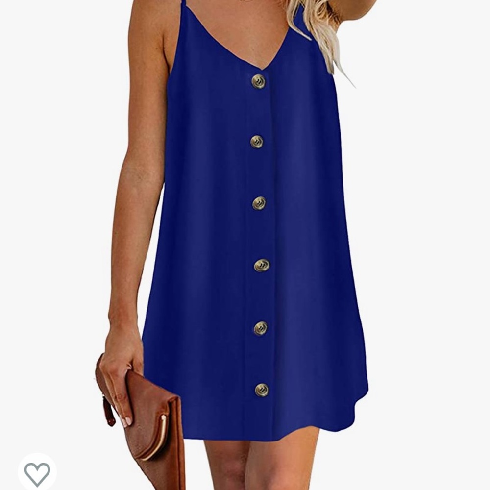 *NWOT* Sleeveless v-neck dress with large brown buttons